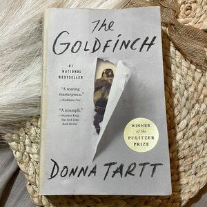 The Goldfinch (Pulitzer Prize for Fiction) by Donna Tartt (2015, Paperback) GOOD